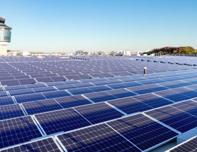 Solar Roof Unveiled at LaGuardia Airport