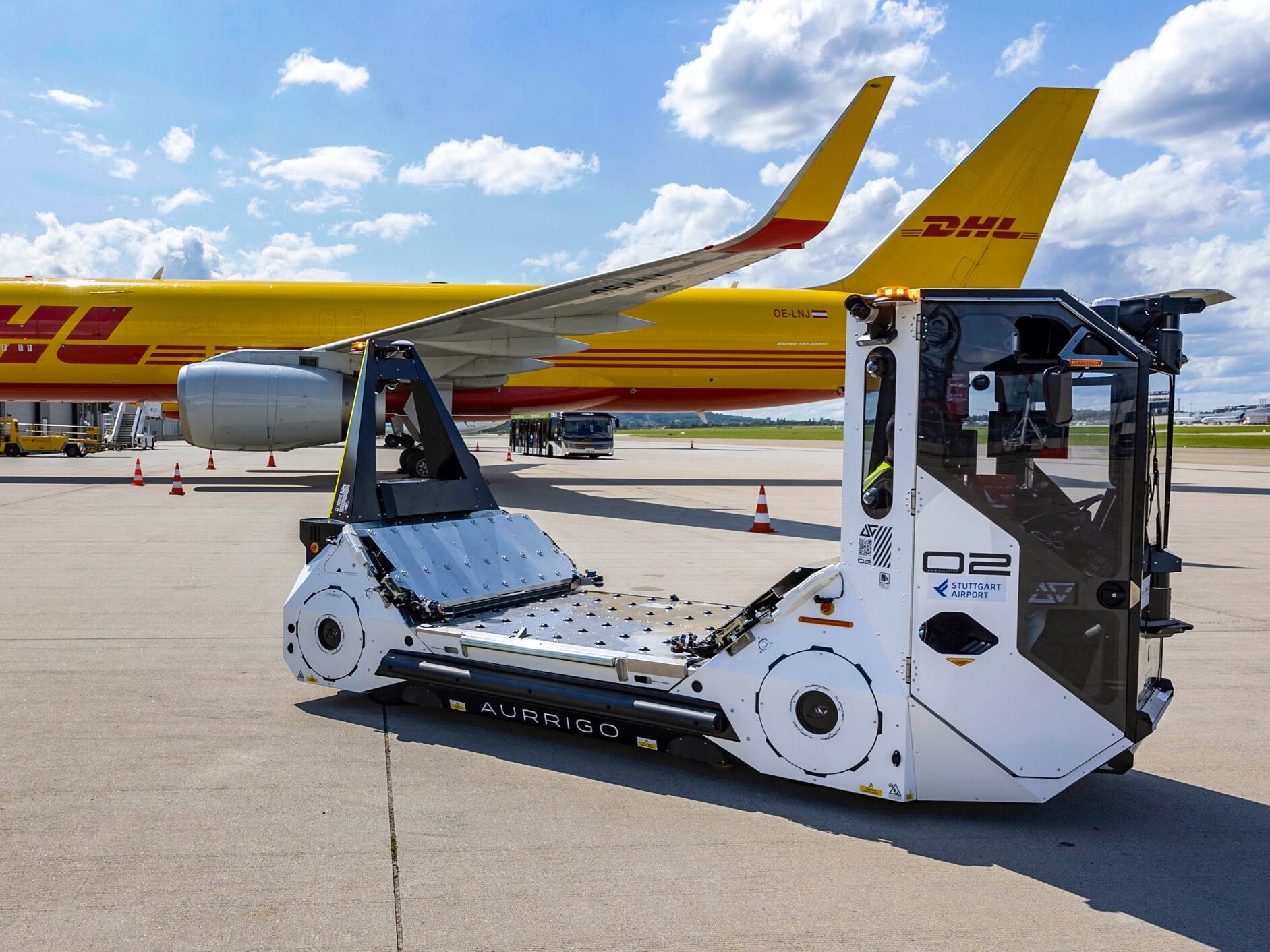 Aurrigo Deploys Autonomous Auto-DollyTug at Stuttgart Airport