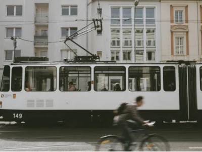 Building a Resilient Urban Transport System with MaaS