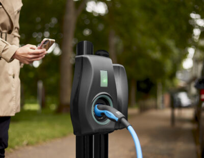 UK Trial Finds Financial Benefits of Public Smart Charging for EV Drivers