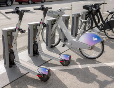 Lyft Launches New Dockable E-scooter and Charging Infrastructure