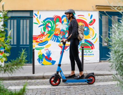 Dott Research Explores the Causes of E-scooter Pavement Riding