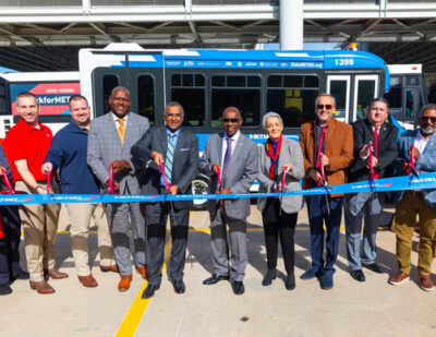 METRO and Mayor of Houston Unveil New Autonomous Shuttle