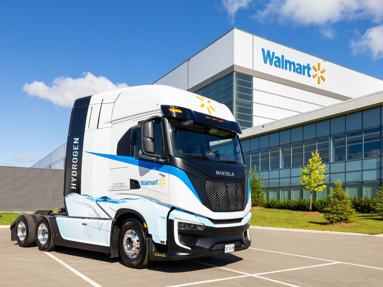 Walmart Introduces Hydrogen Powered Semi-Truck in Canada