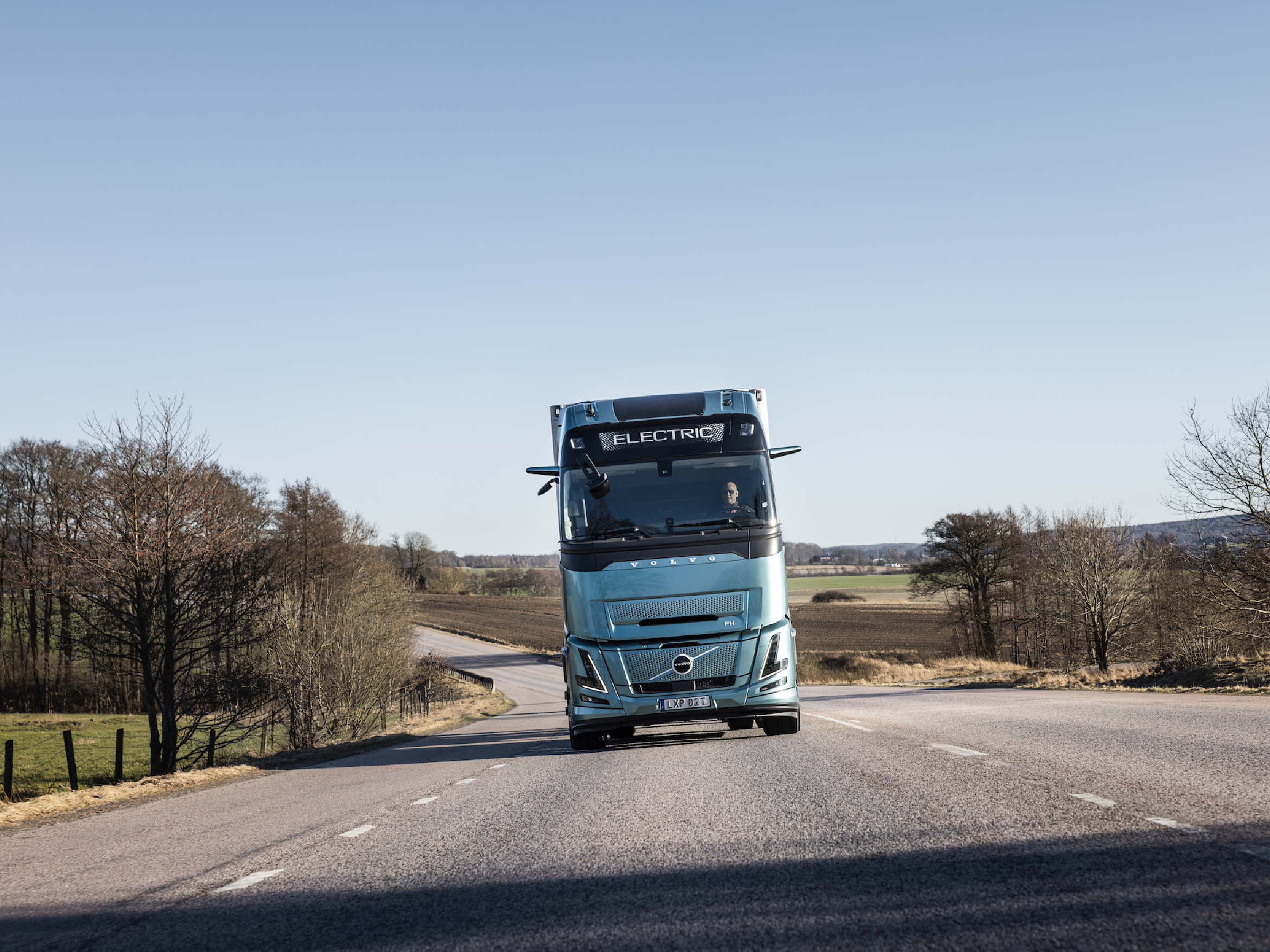 Volvo to Launch Electric Truck with 600 km Range