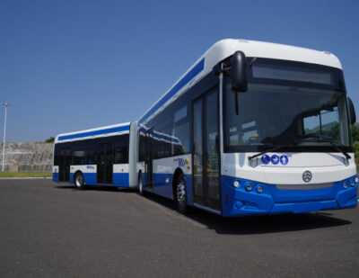 Golden Dragon Ships Articulated Electric Buses to Bulgaria