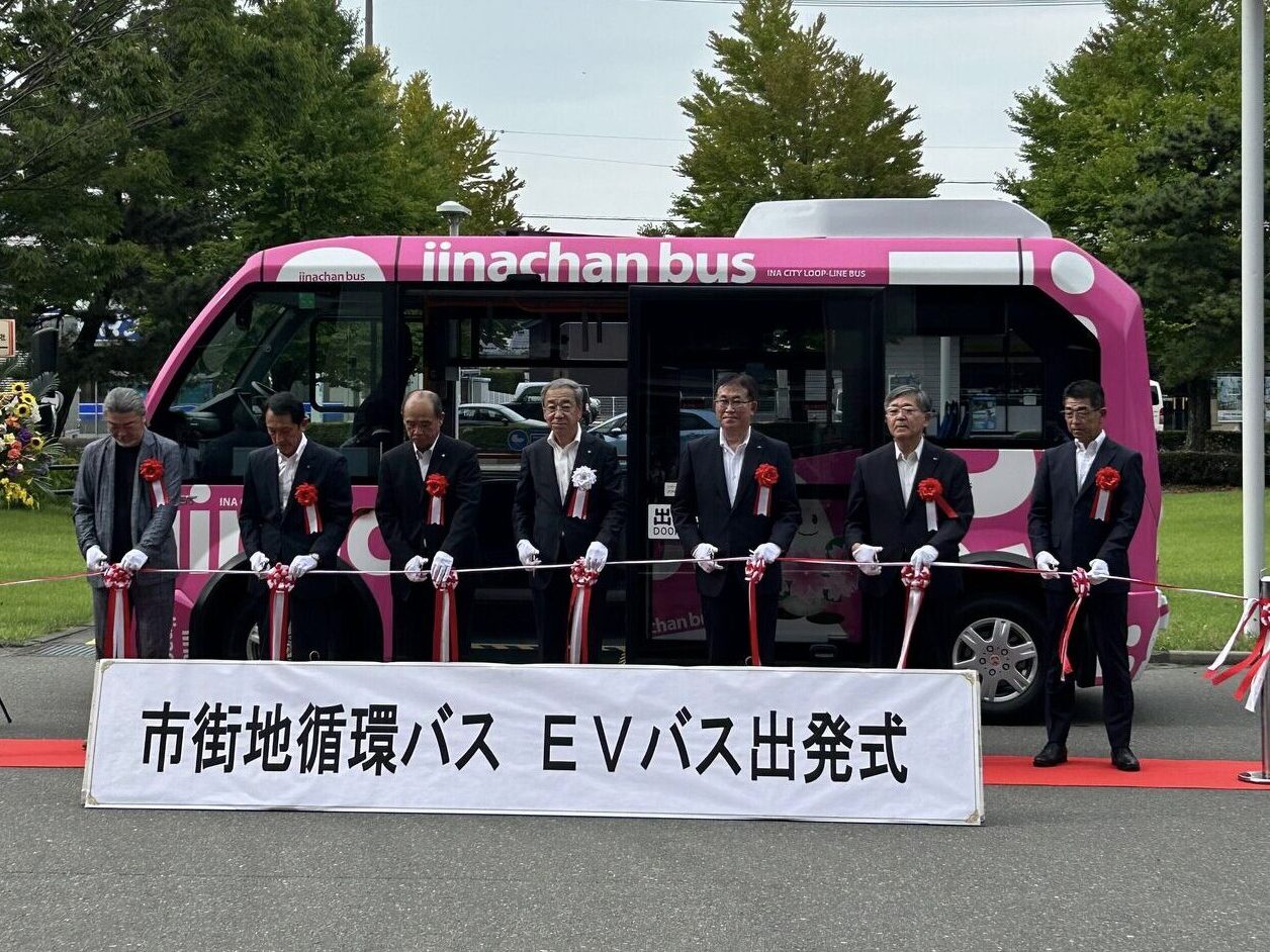 Karsan Delivers First e-Jest Electric Minibus in Japan