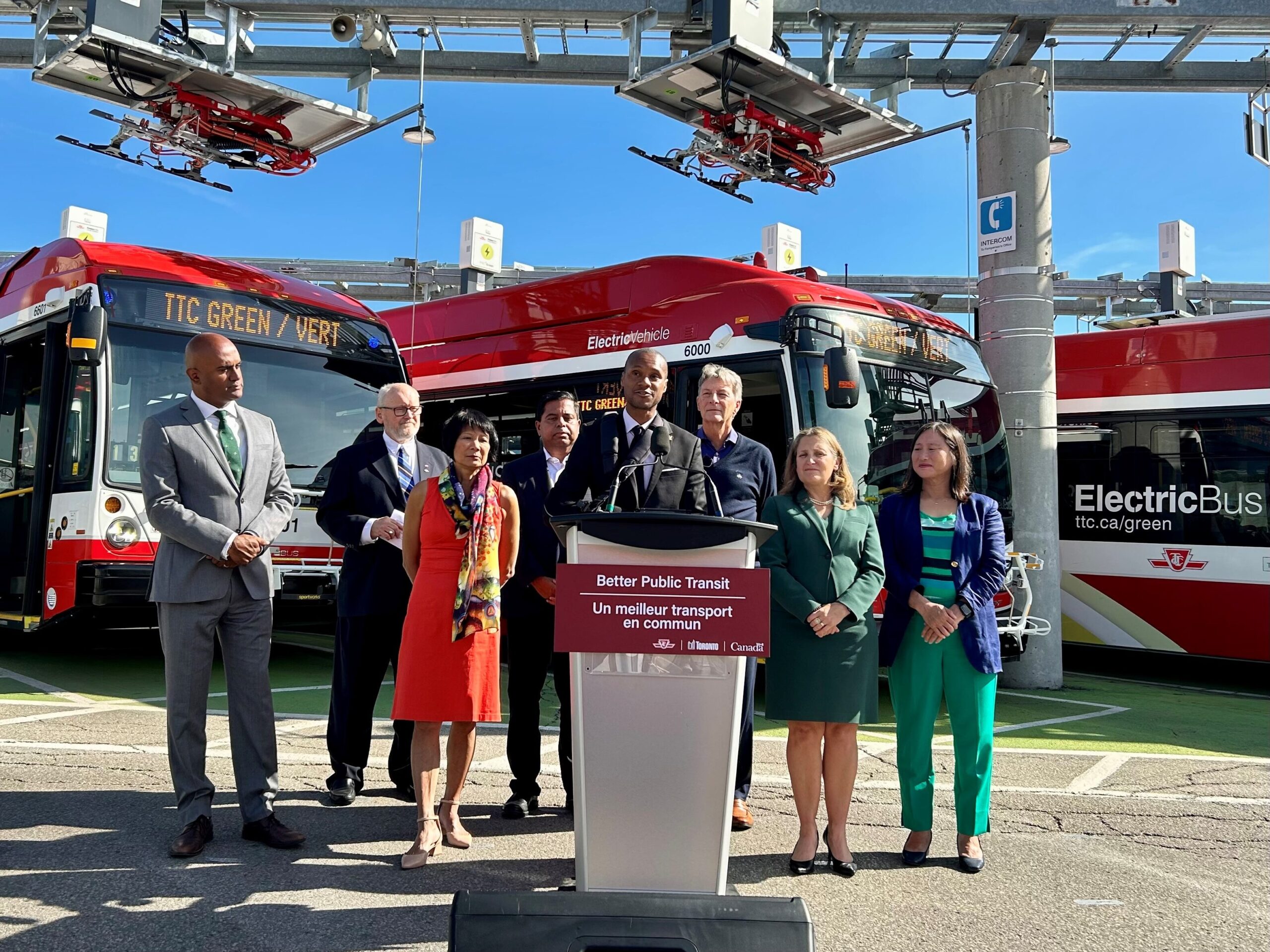 Toronto Transit Commission Receives First Electric Buses