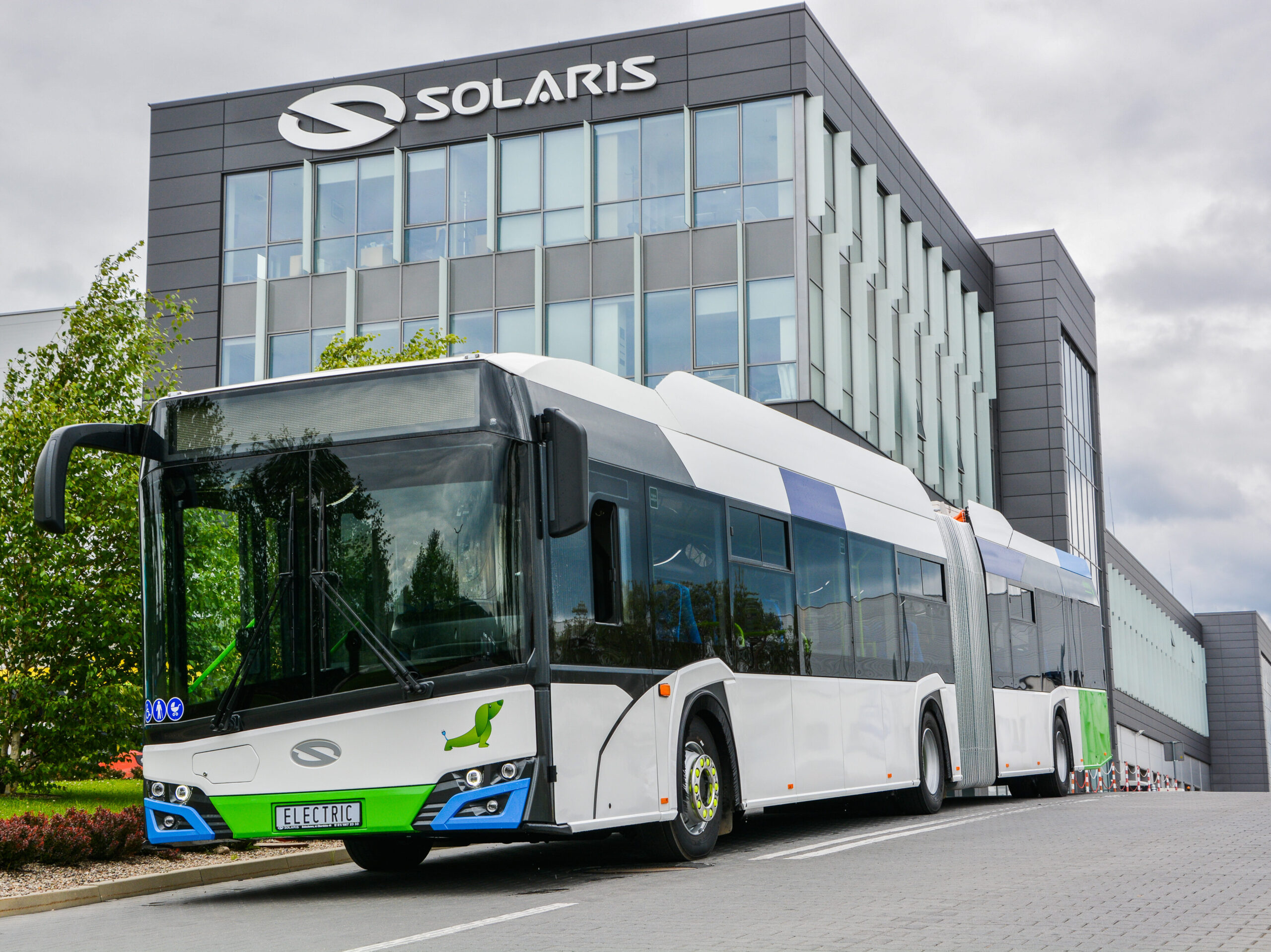 Poland: City of Szczecin Purchases 14 Electric Buses from Solaris